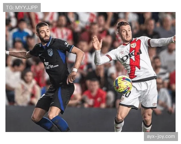 塞维利亚更衣室团结一心，新赛季士气高涨引期待