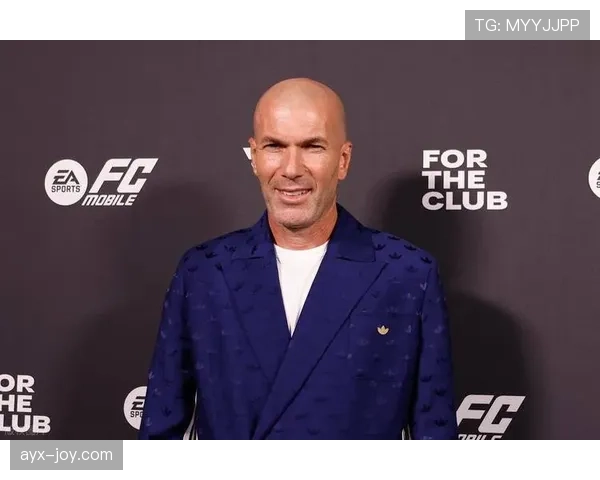 齐达内重返皇马开启执教新篇章，未来动向备受瞩目