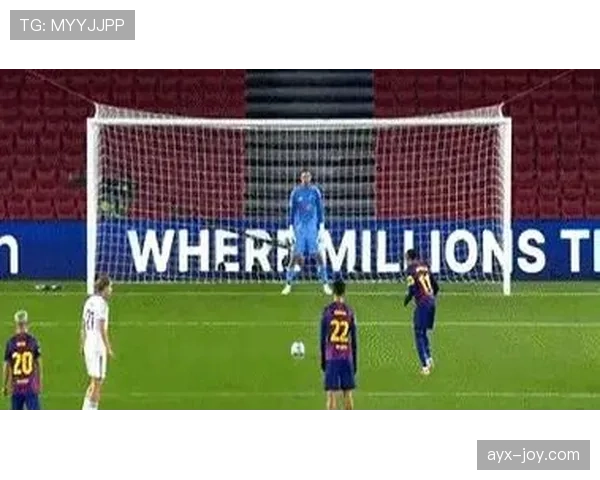 拉菲尼亚任意球建功助球队逆转，状态回暖成焦点