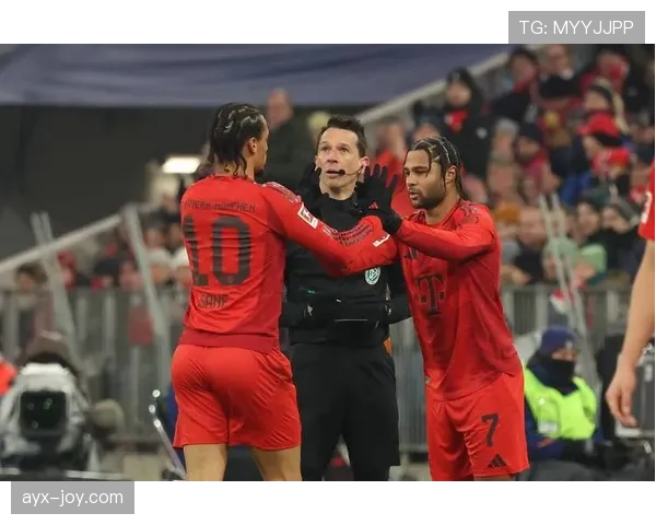 穆西亚拉迅速融入更衣室,助力球队凝聚力显著提升 穆西亚拉迅速融入更衣室,助力球队凝聚力显著提升