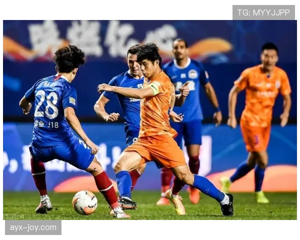 赖斯状态回暖，展现超凡对抗能力助力球队获胜表现稳健