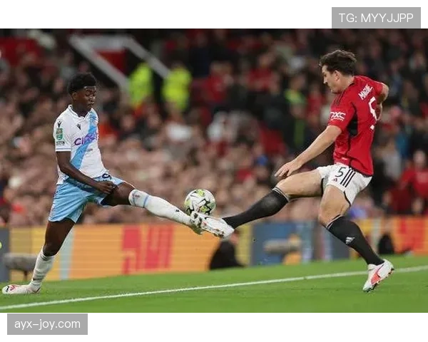 滕哈赫在曼联角色近期表现稳健，执教策略与球队竞争力持续提升