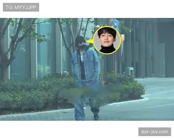 陈芋汐训练间穿得跟街头潮人，泳池边却突然变神秘冷面女王？